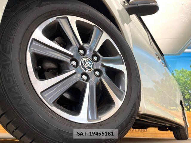 Toyota NOAH 2020-12 8367708-13
