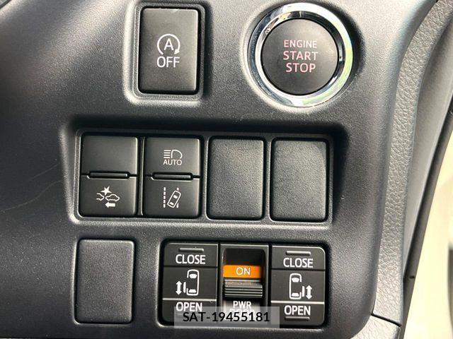 Toyota NOAH 2020-12 8367708-4