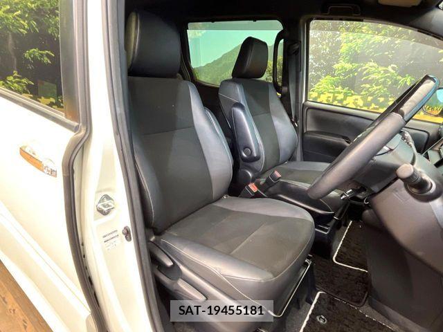 Toyota NOAH 2020-12 8367708-7