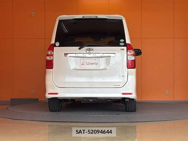 Toyota NOAH 2012-05 8367725-9