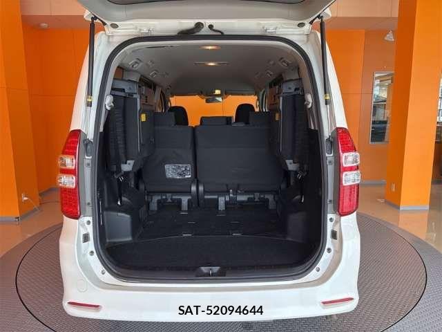 Toyota NOAH 2012-05 8367725-11