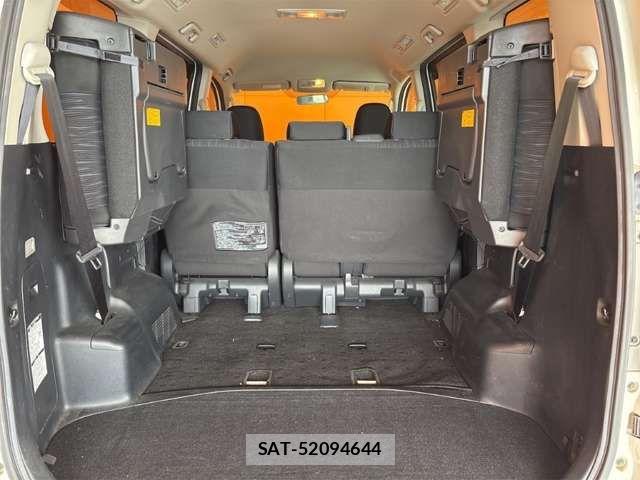 Toyota NOAH 2012-05 8367725-12