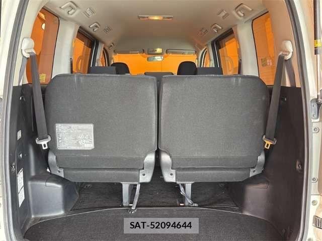 Toyota NOAH 2012-05 8367725-13