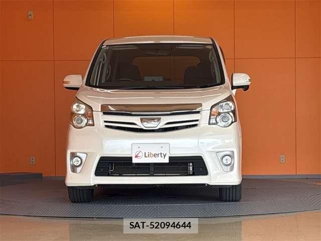 Toyota NOAH 2012-05 8367725-5