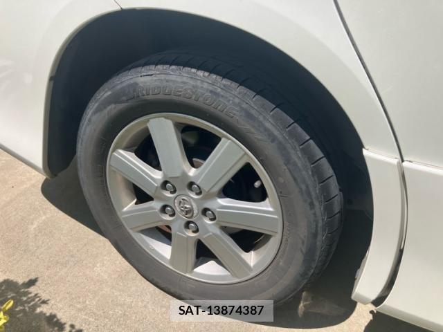 Toyota NOAH 2009-08 8371970-10