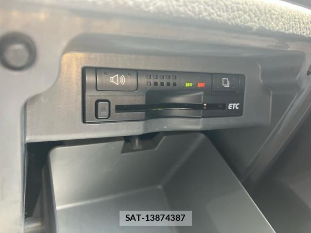 Toyota NOAH 2009-08 8371970-18