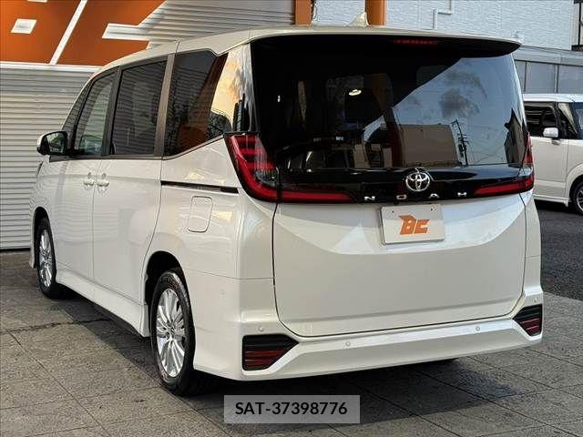 Toyota NOAH 2024-05 8371963-14
