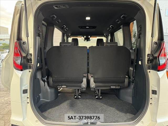 Toyota NOAH 2024-05 8371963-20