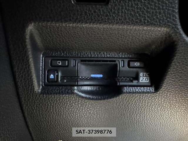 Toyota NOAH 2024-05 8371963-5
