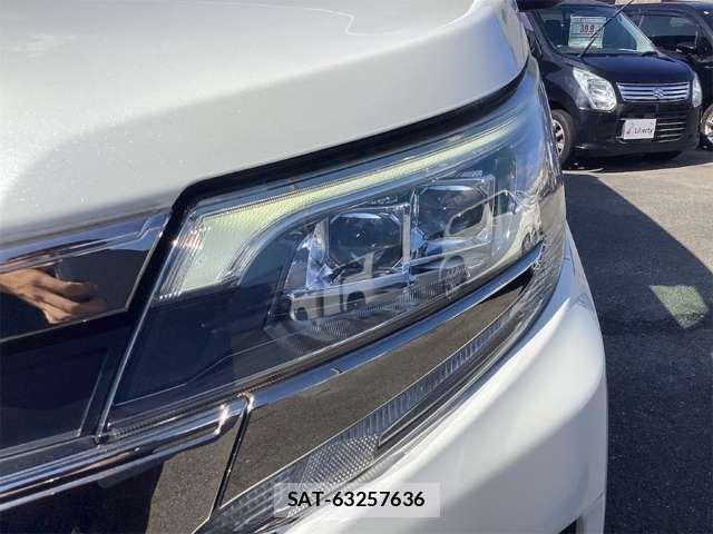 Toyota NOAH 2019-04 8371965-11