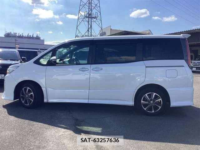 Toyota NOAH 2019-04 8371965-18