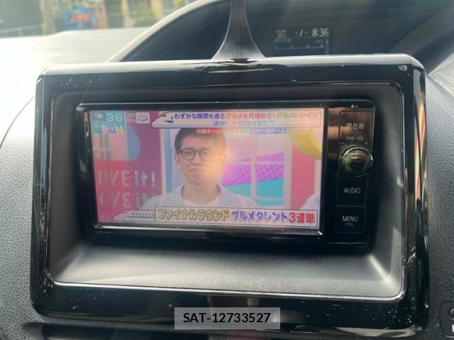 Toyota NOAH 2016-06 8371967-17