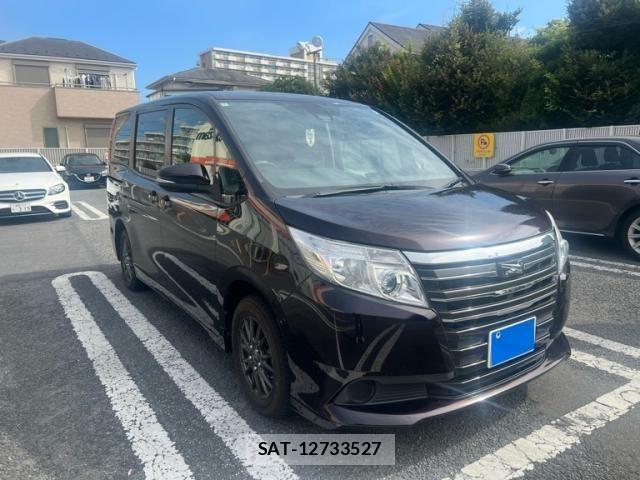 Toyota NOAH 2016-06 8371967-1