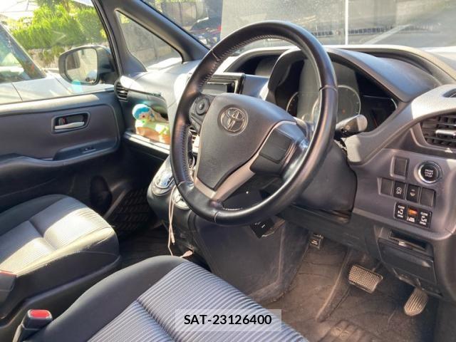 Toyota NOAH 2014-05 8371968-14