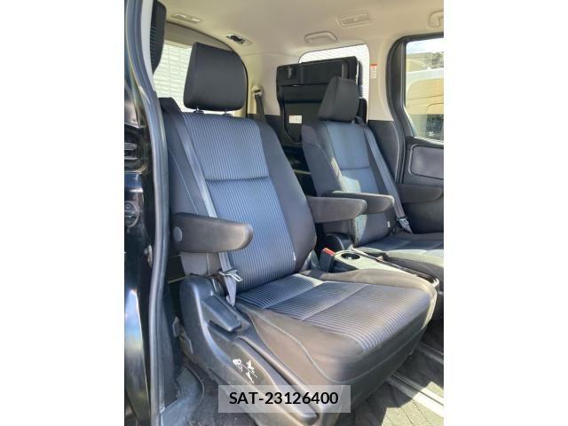 Toyota NOAH 2014-05 8371968-24