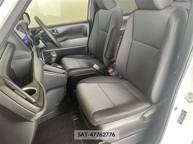 Toyota NOAH 2023-06 8371964-26