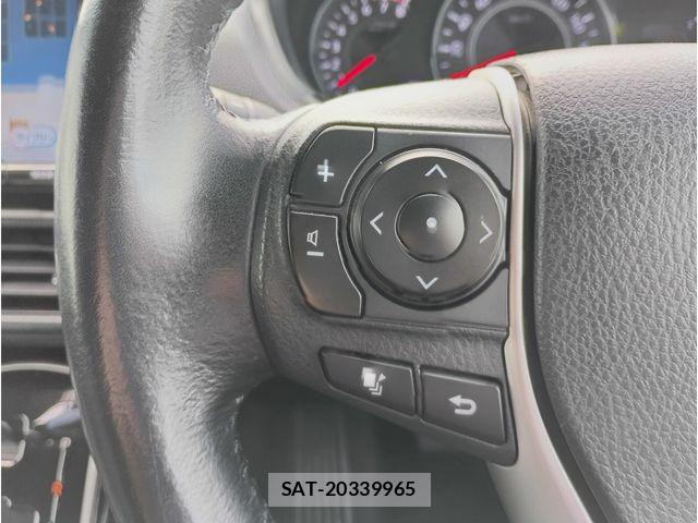 Toyota NOAH 2017-08 8413990-9