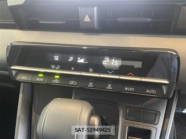 Toyota NOAH 2023-12 8413981-15