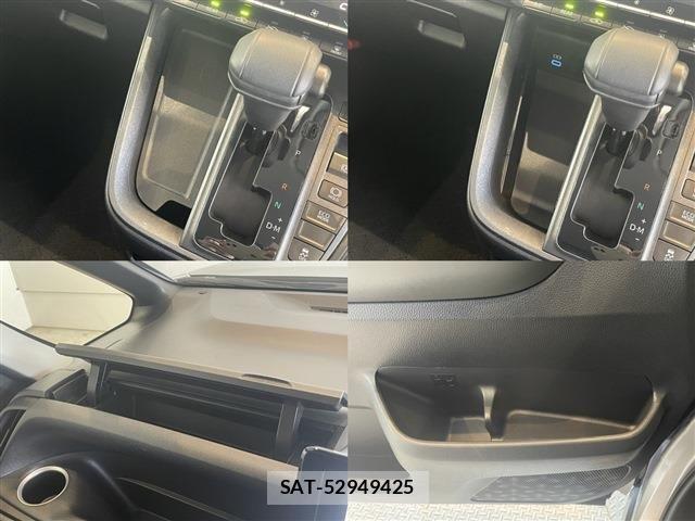 Toyota NOAH 2023-12 8413981-20