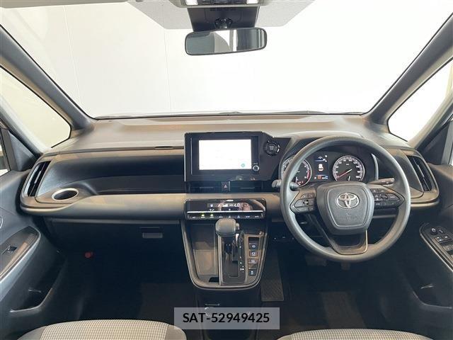 Toyota NOAH 2023-12 8413981-2