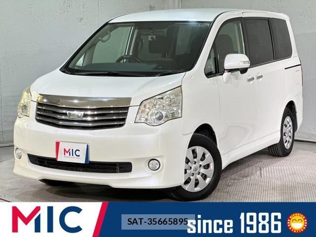 Toyota NOAH 2011-12 8413994-0
