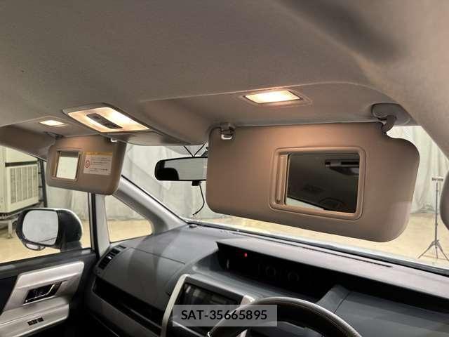 Toyota NOAH 2011-12 8413994-28