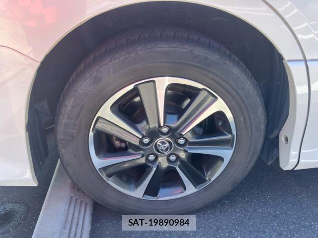 Toyota NOAH 2018-09 8413991-10