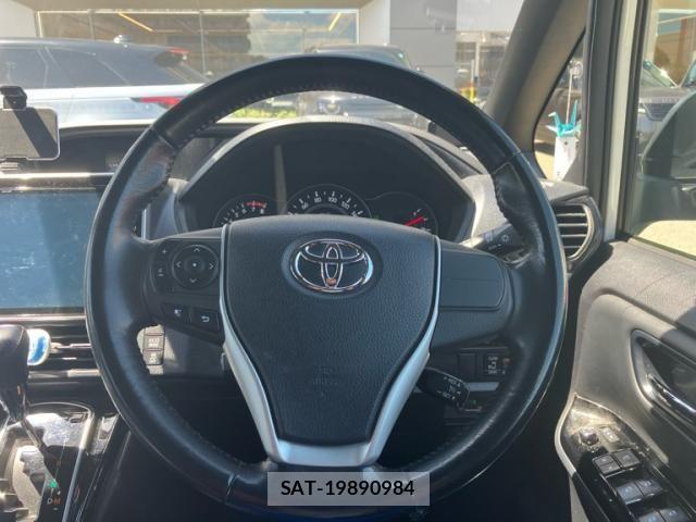 Toyota NOAH 2018-09 8413991-17