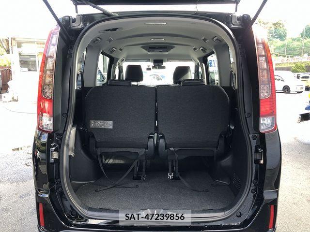 Toyota NOAH 2016-03 8414000-18