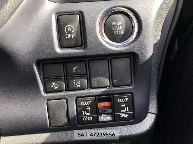 Toyota NOAH 2016-03 8414000-22