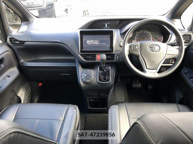 Toyota NOAH 2016-03 8414000-2