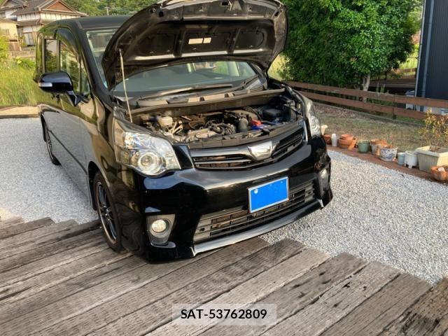 Toyota NOAH 2010-10 8414001-0