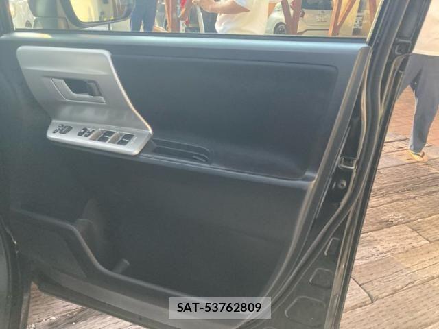 Toyota NOAH 2010-10 8414001-10