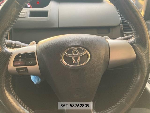 Toyota NOAH 2010-10 8414001-14