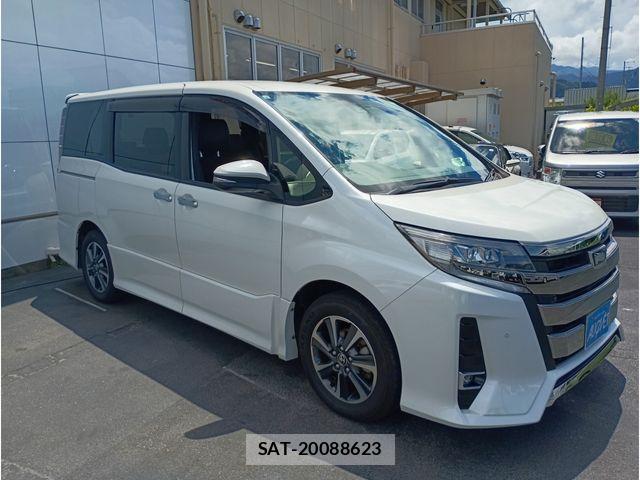 Toyota NOAH 2019-08 8413984-2