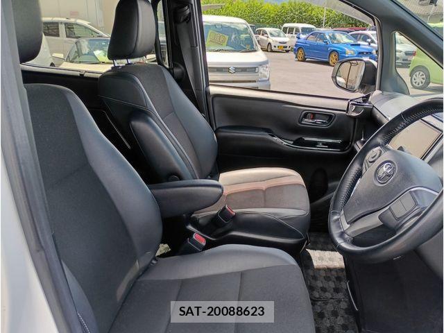 Toyota NOAH 2019-08 8413984-8