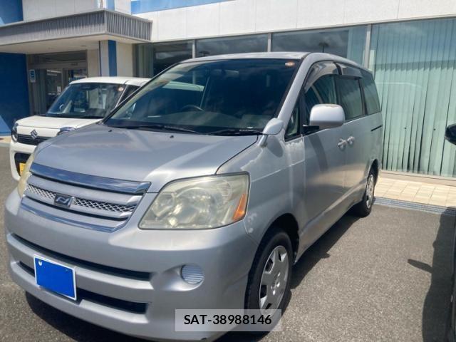 Toyota NOAH 2005-09 8414011-0