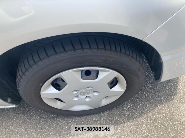 Toyota NOAH 2005-09 8414011-2