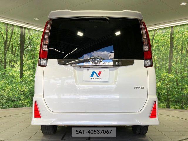 Toyota NOAH 2017-05 8438595-15