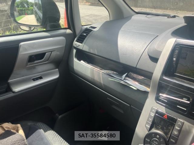 Toyota NOAH 2008-01 8438603-15