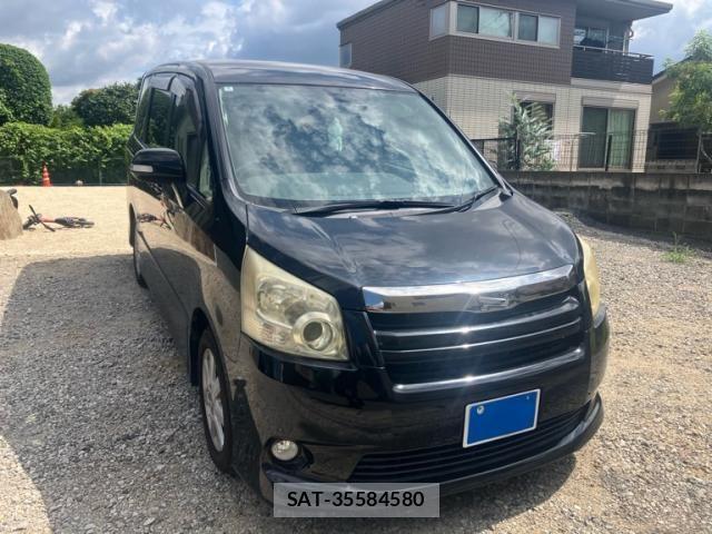 Toyota NOAH 2008-01 8438603-1