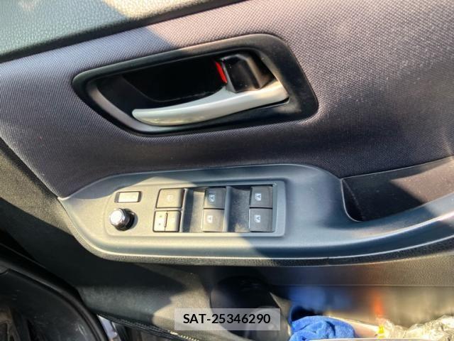 Toyota NOAH 2015-10 8438600-10