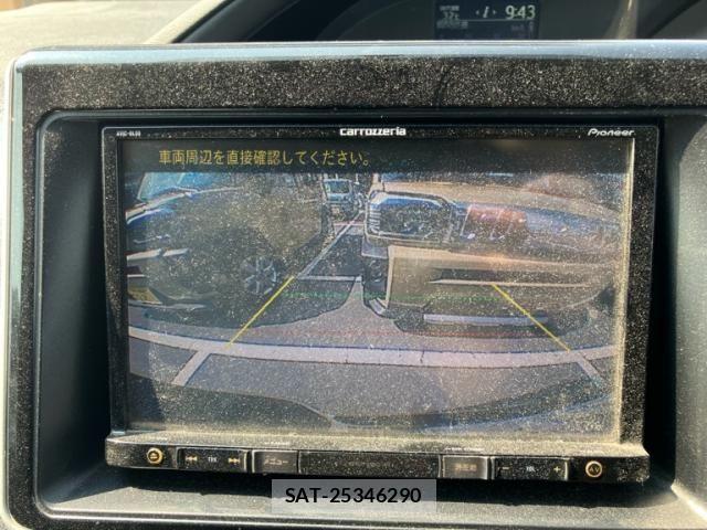 Toyota NOAH 2015-10 8438600-16