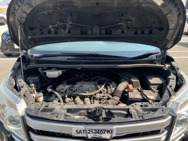 Toyota NOAH 2015-10 8438600-21