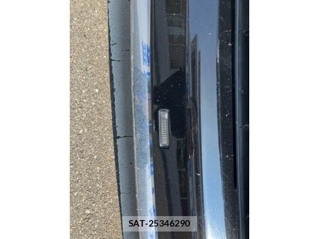 Toyota NOAH 2015-10 8438600-2