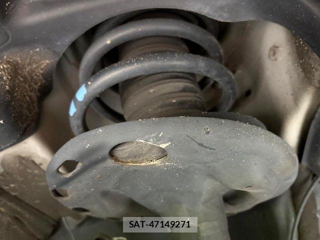 Toyota NOAH 2015-11 8438597-19