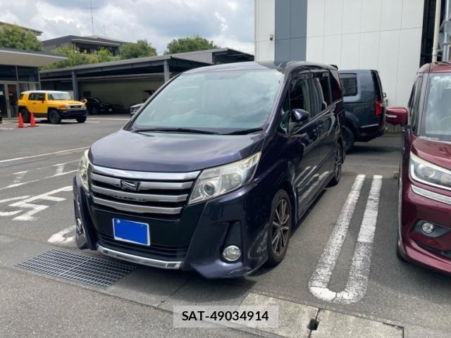 Toyota NOAH 2014-02 8438599-0