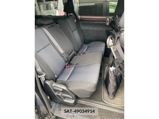 Toyota NOAH 2014-02 8438599-9