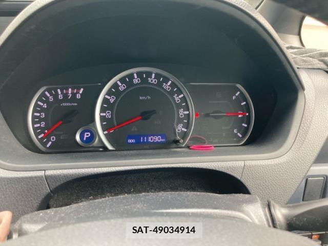 Toyota NOAH 2014-02 8438599-18