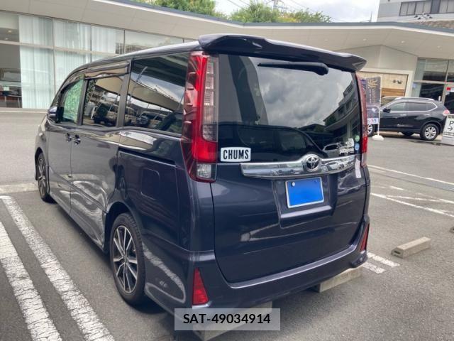 Toyota NOAH 2014-02 8438599-3